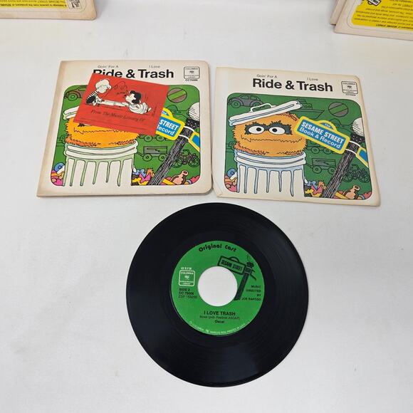 Sesame Street Vinyl Record Lot of 6 1970 Numbers Letters Shapes People 7" 45s - Picture 9 of 16